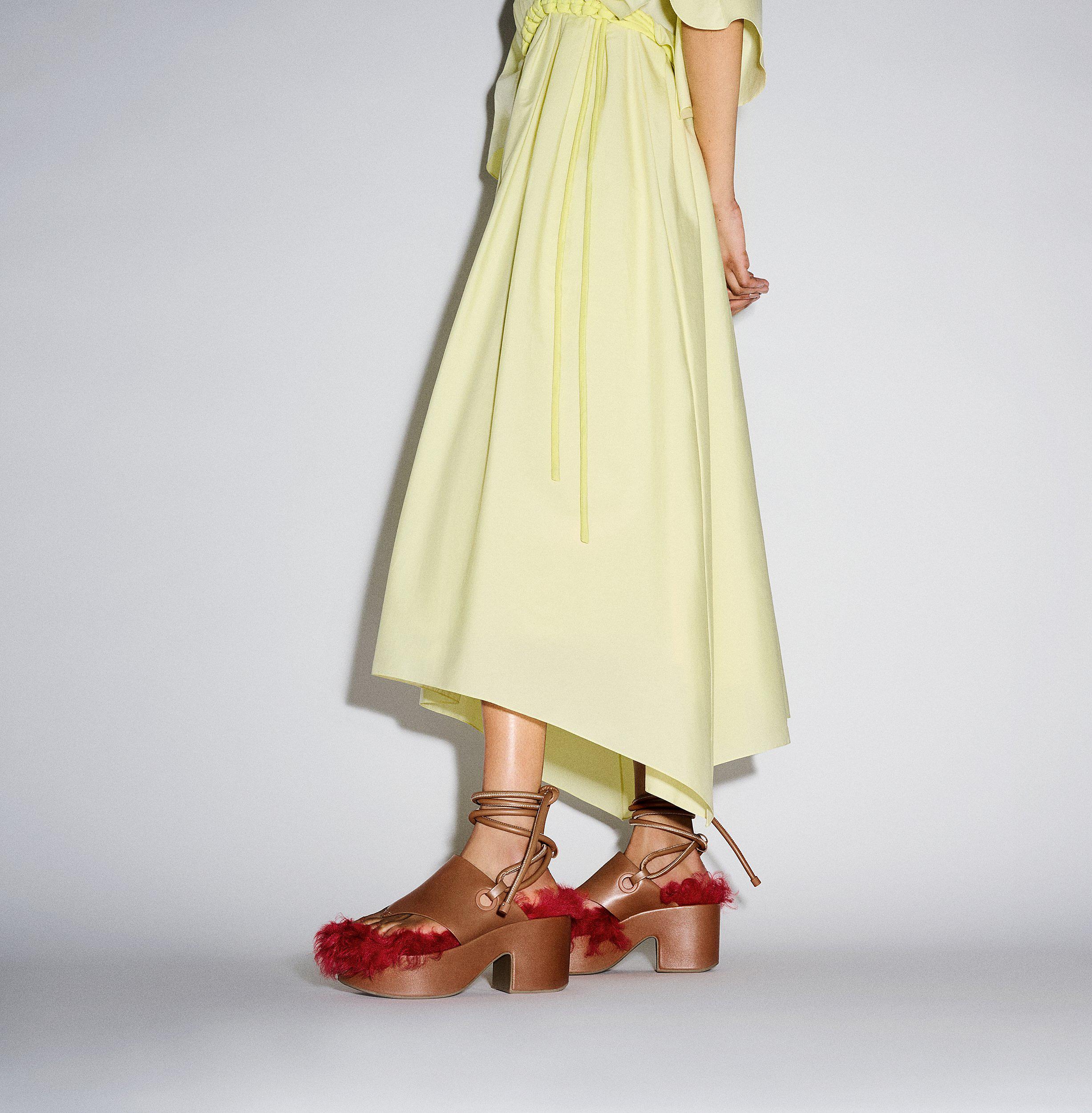 FitFlop PLATFFORMS X ROKSANDA Leather/Shearling Heeled Ankle-Tie Sandals - Tan - Crimson