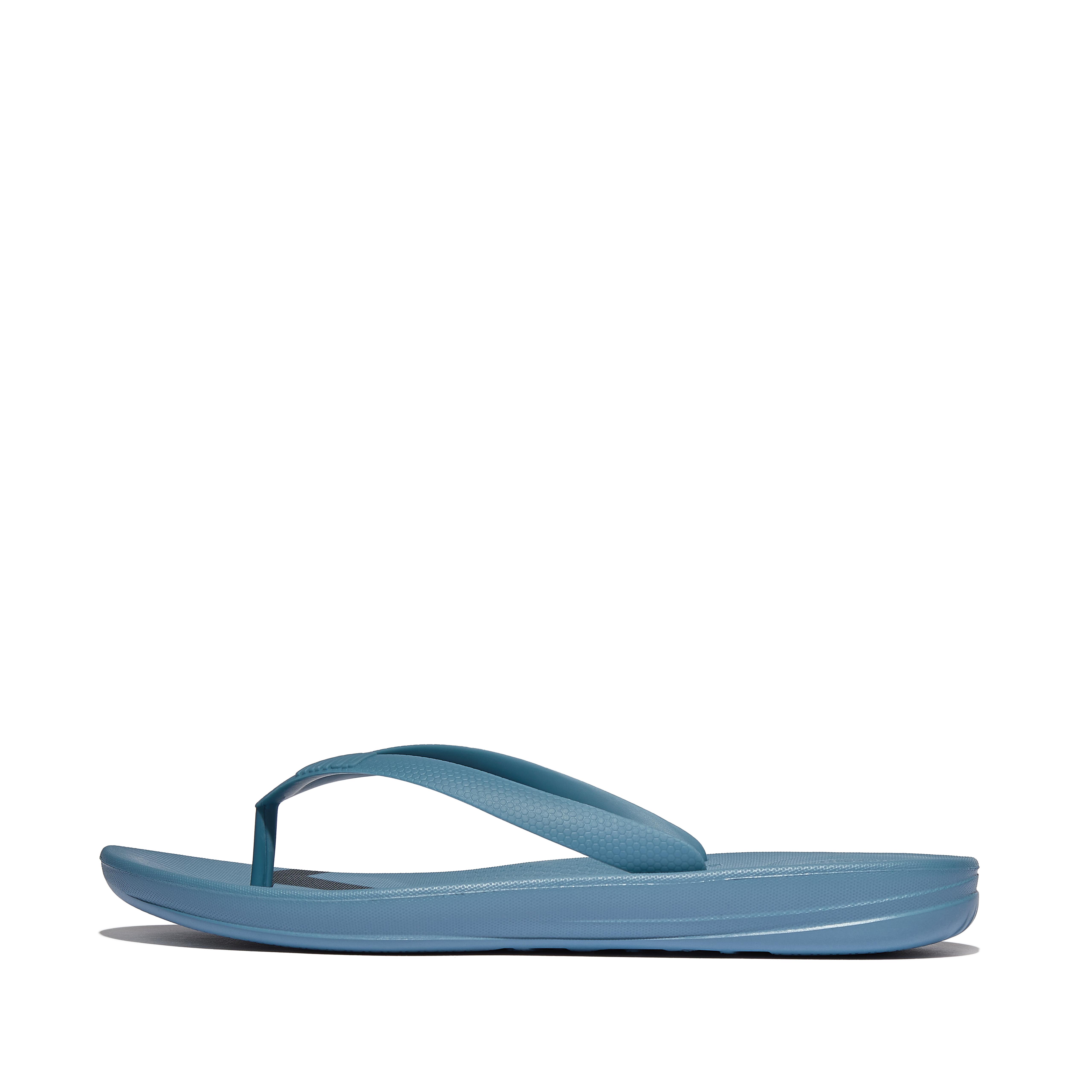 FitFlop IQUSHION Mens Ergonomic Flip-Flops - Cool Blue