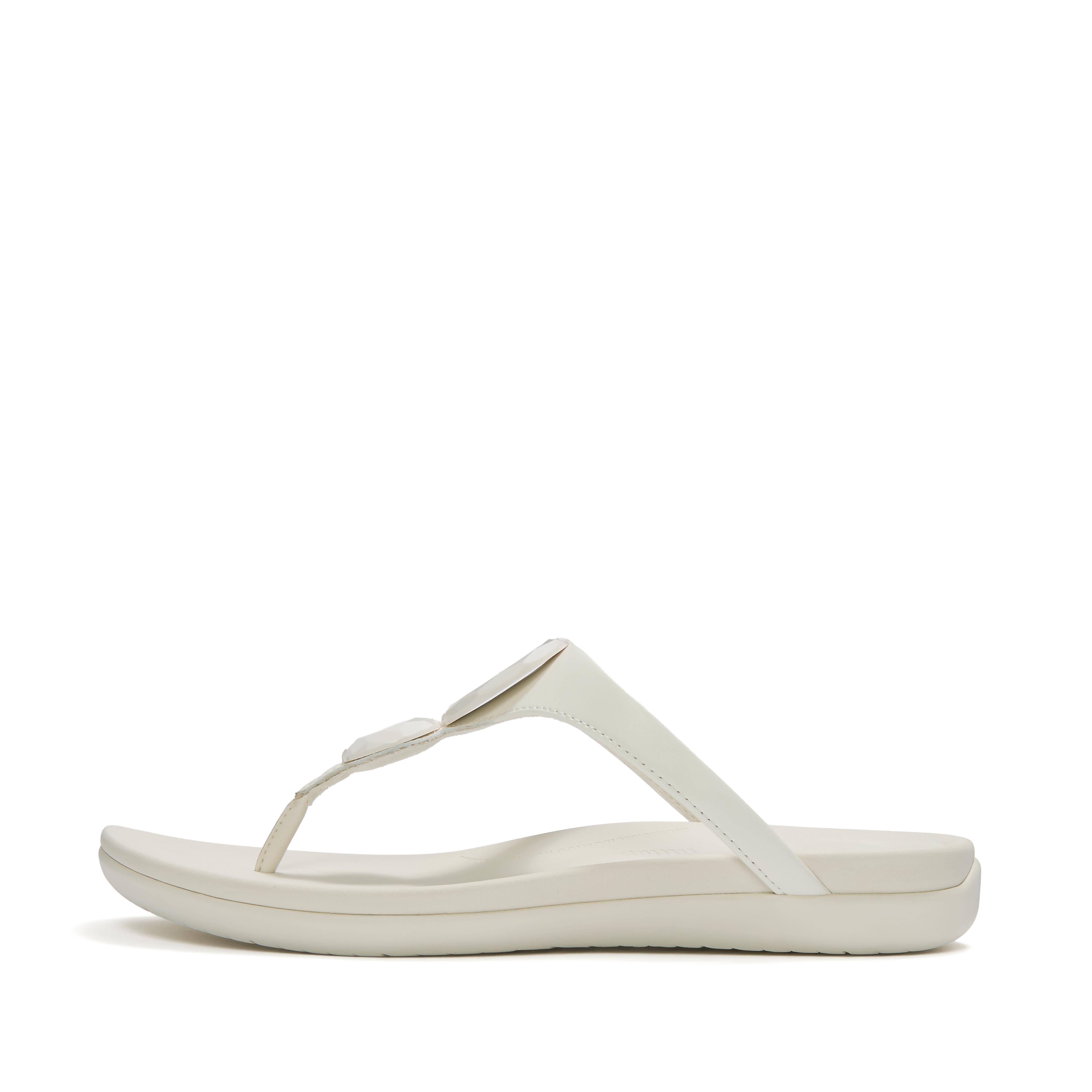 FitFlop SOLAY Glossy-Disc Toe-Post Sandals - Cream