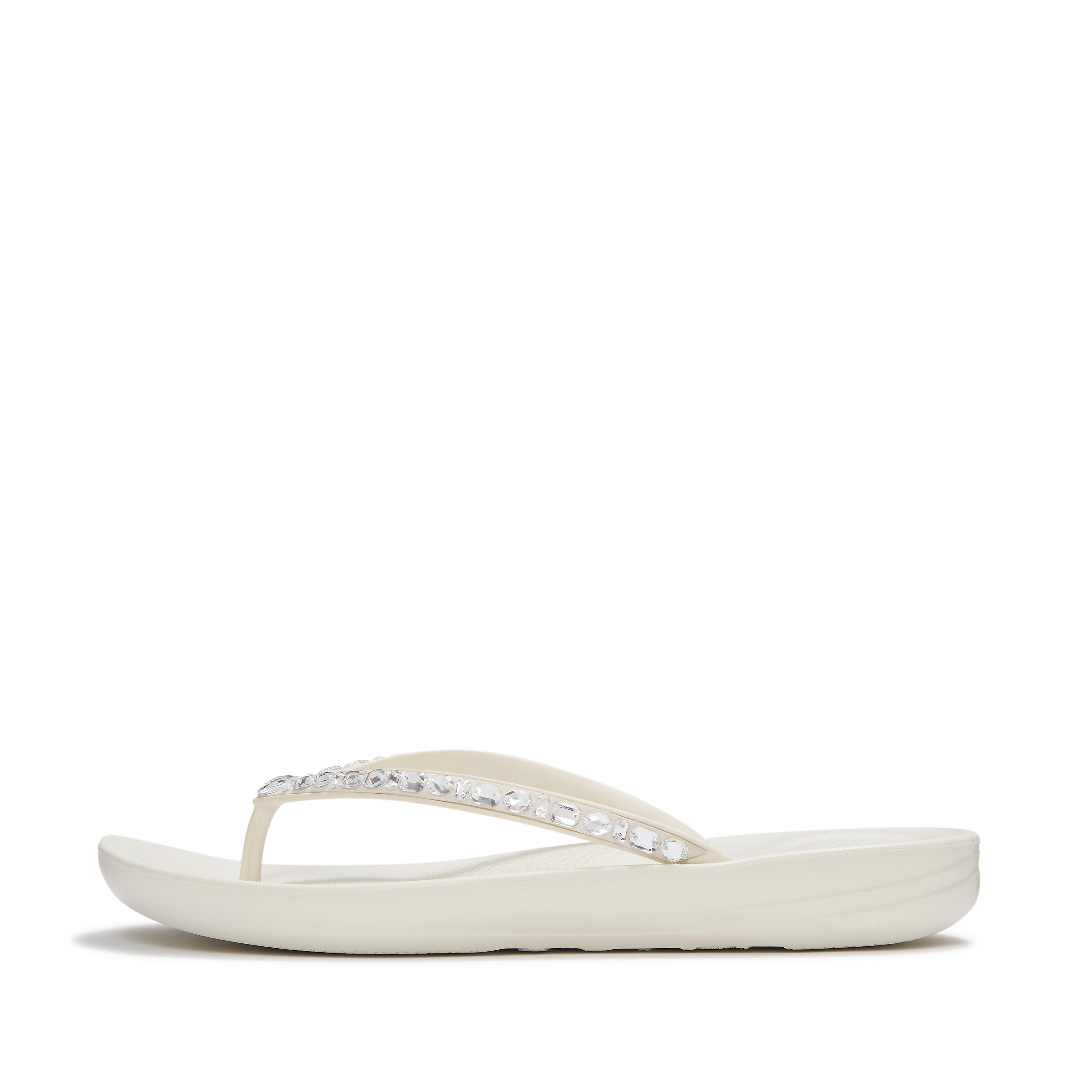 FitFlop IQUSHION Ergonomic Flip-Flops - Cream