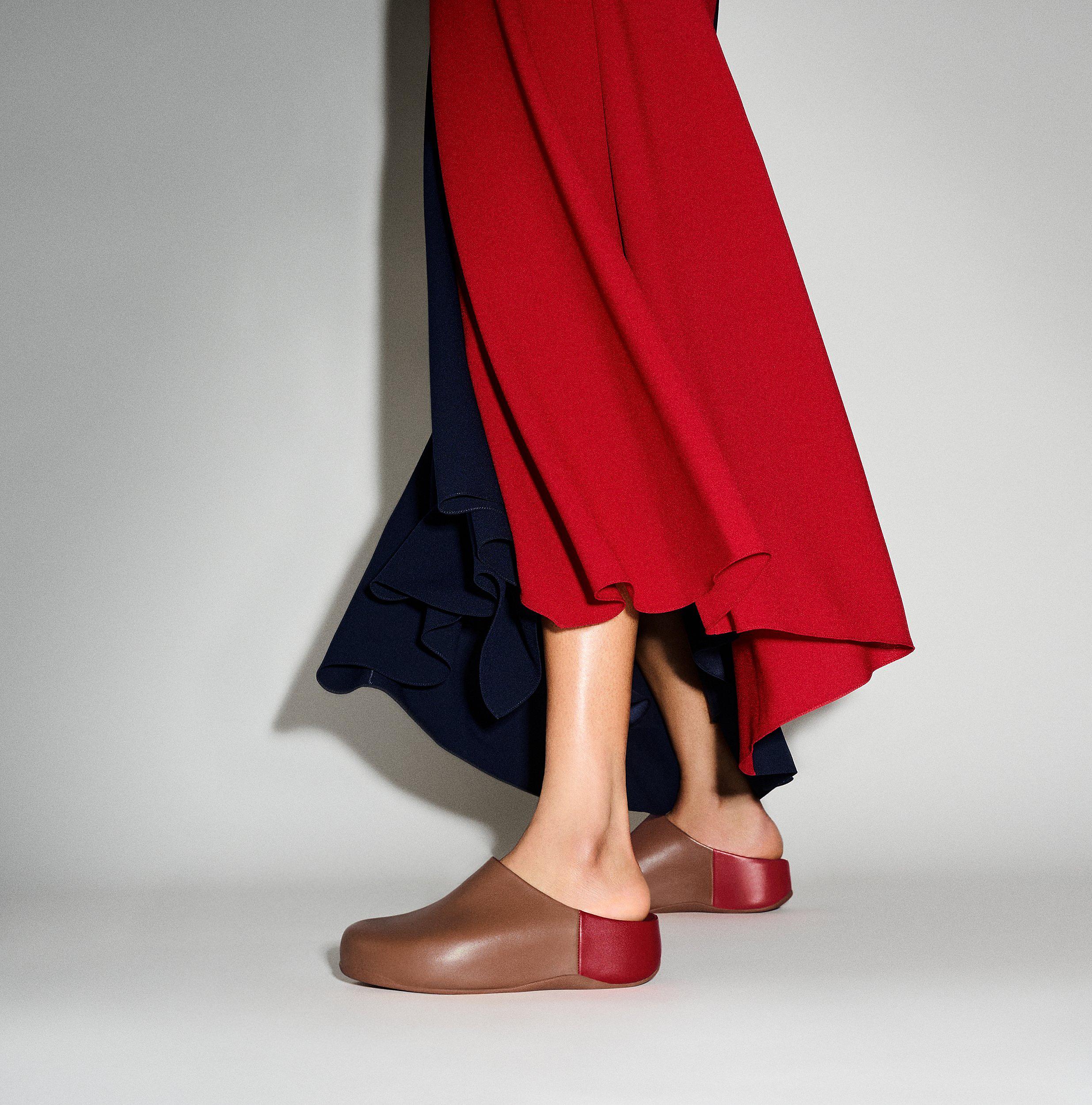 FitFlop SHUV X ROKSANDA Leather Clogs - Tan - Crimson
